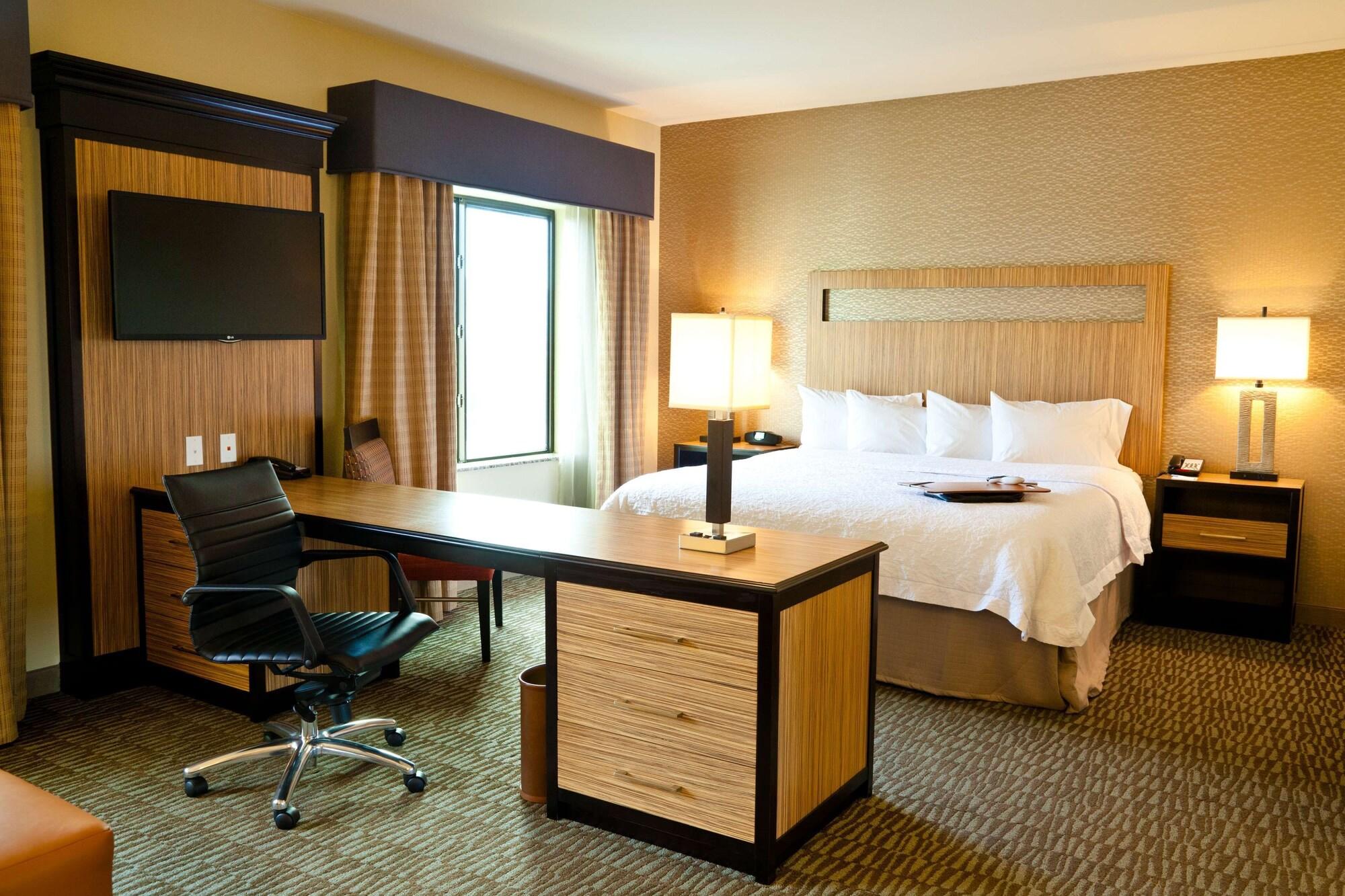 Hampton Inn & Suites Salinas Eksteriør bilde