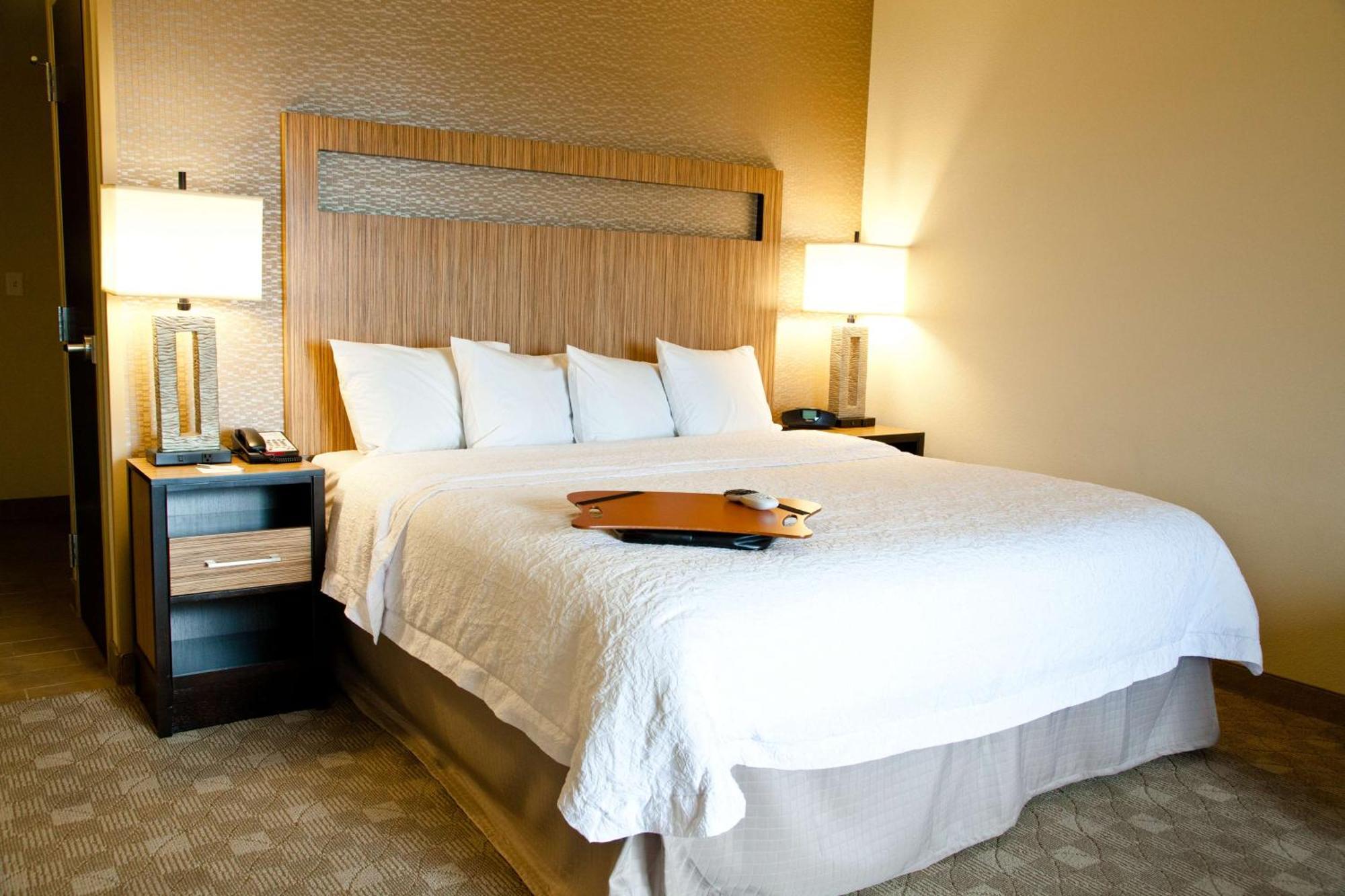 Hampton Inn & Suites Salinas Eksteriør bilde