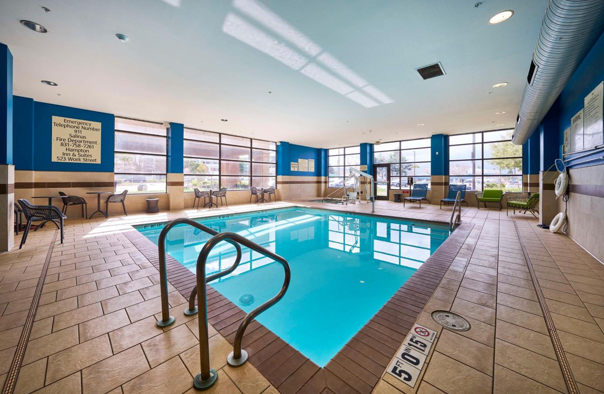Hampton Inn & Suites Salinas Eksteriør bilde