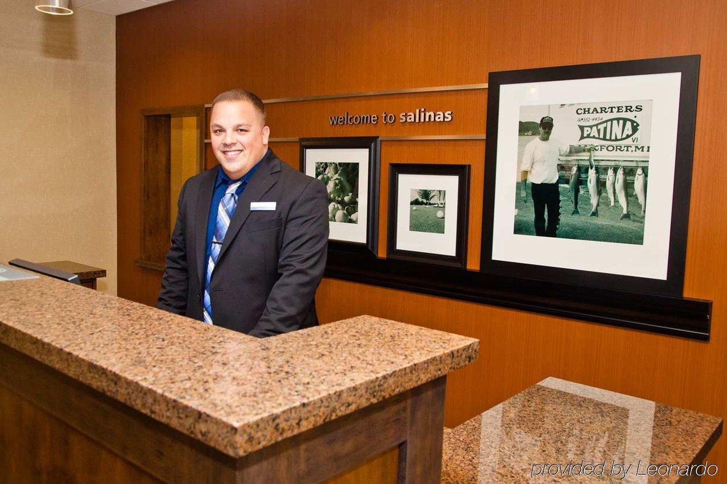 Hampton Inn & Suites Salinas Eksteriør bilde