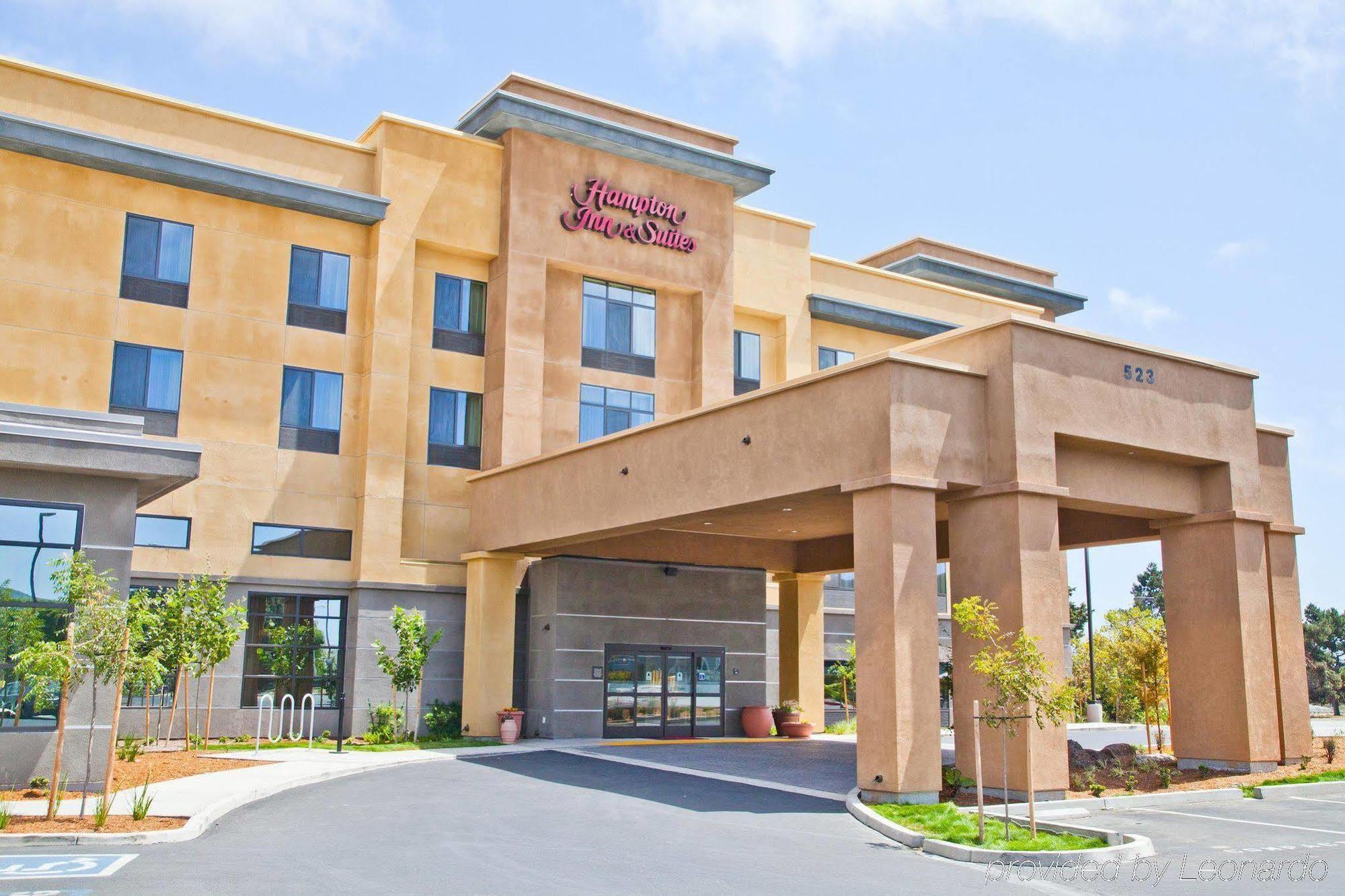 Hampton Inn & Suites Salinas Eksteriør bilde